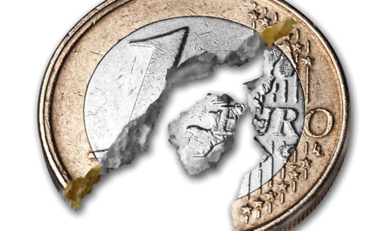 Photp of a broken euro coin
